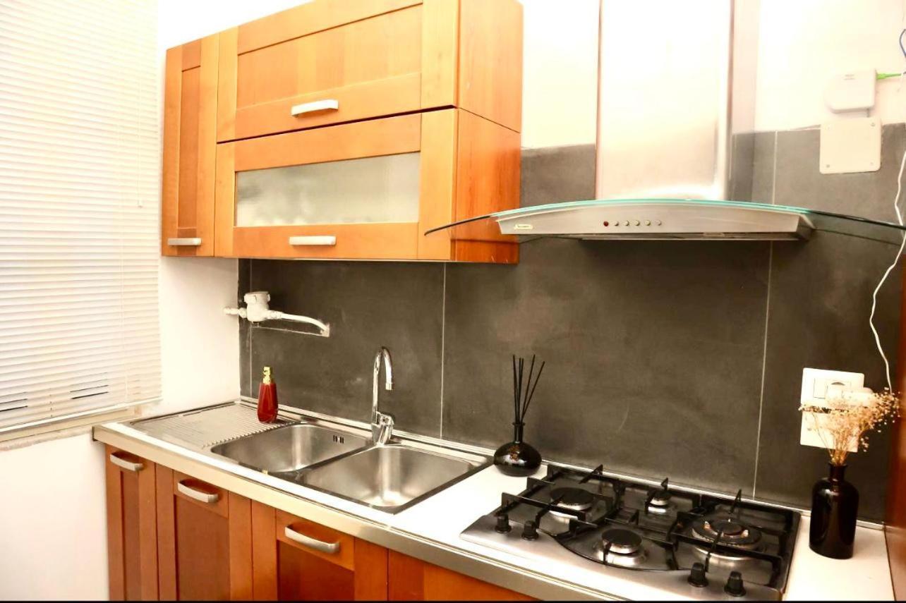 Apartamento La Dimora Di Mary Nápoles Exterior foto