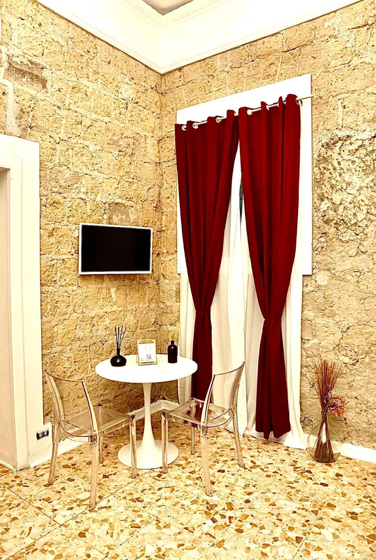 Apartamento La Dimora Di Mary Nápoles Exterior foto